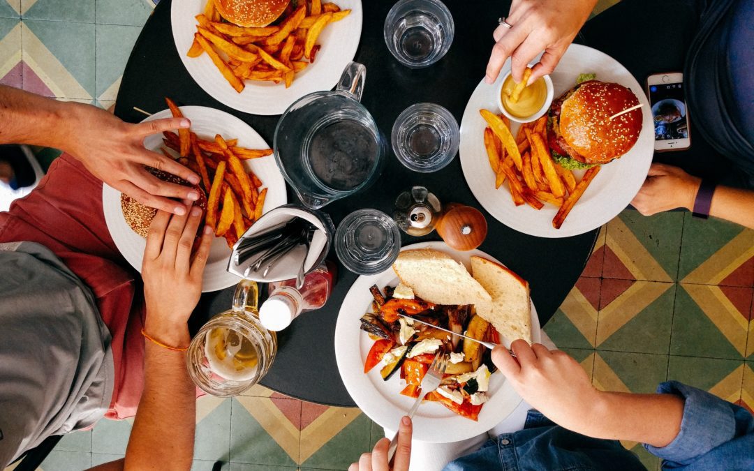 4 Tips to Eating Out in a Healthier Way